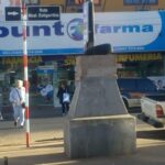 Una cubierta en vez del busto de Pedro J Carles, hace “gala” de desinterés municipal