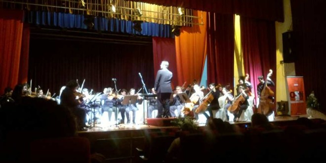A pesar del mal tiempo se realizó la presentación de la Orquesta Sinfónica Nacional en San Lorenzo