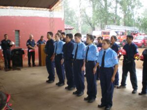 Los seis nuevos Bomberos Voluntarios culminaron sus nueve meses de preparación como corresponde. 