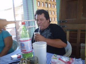 Luis Ladislao López busca a sus hermanos Mafalda y Robert López, que estarían viviendo en San Lorenzo
