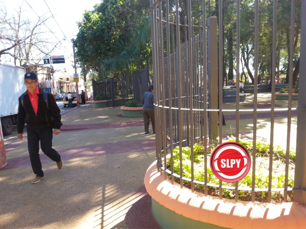 El vallado de la plaza esta prácticamente terminado