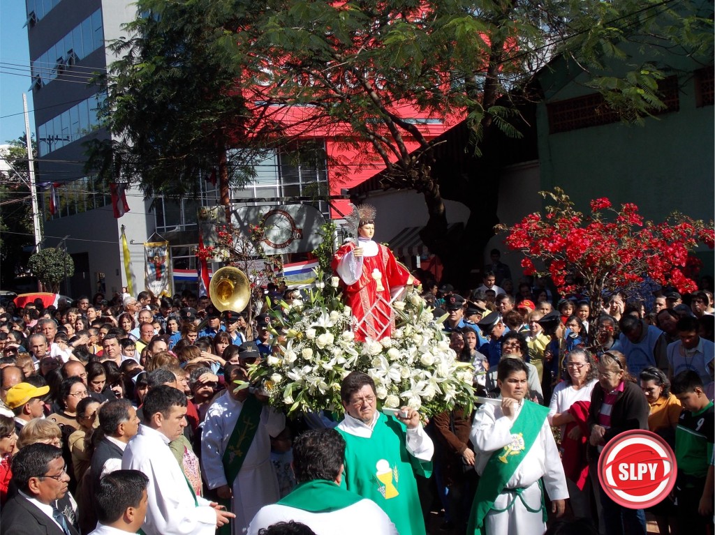 Mucha gente acudió a misa central en honor a San Lorenzo