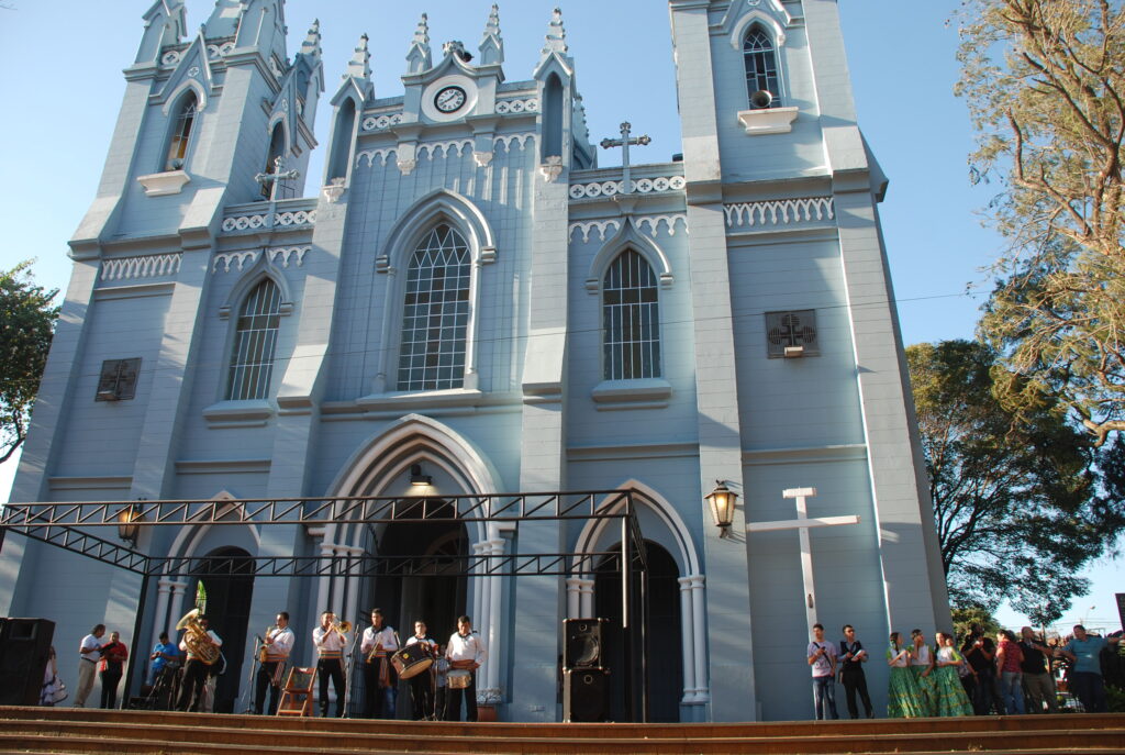 Comenzó festejos patronales y fundacionales de San Lorenzo del Campo Grande.