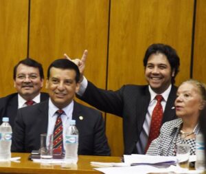 Ciudadanos en contra de la idea del diputado Óscar Tuma. FOTO:Archivo ABC Color.