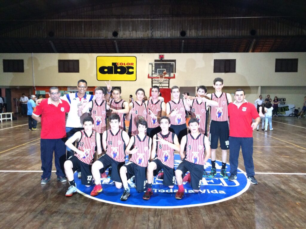 Equipo que se coronó bicampeón de la categoría Sub 14. (Imagen gentileza Ing. Roberto Mercado)