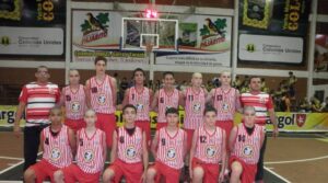 Atletas del Rayadito U14. (crédito de imagen: lainformacióndelsur.com)