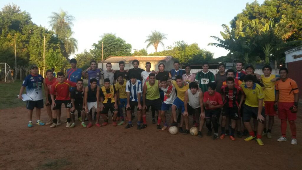 Plantel del club 12 de Junio de Lcerito