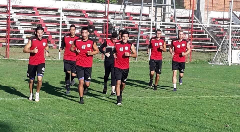 La práctica de hoy fue liviana con algunos trotes. (Imagen gentileza Enrique Chuquito Ramos prensa CSSL)