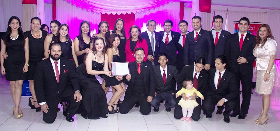 Algunos miembros del Rotaract Club de San Lorenzo (imagen facebook página del Rotaract)